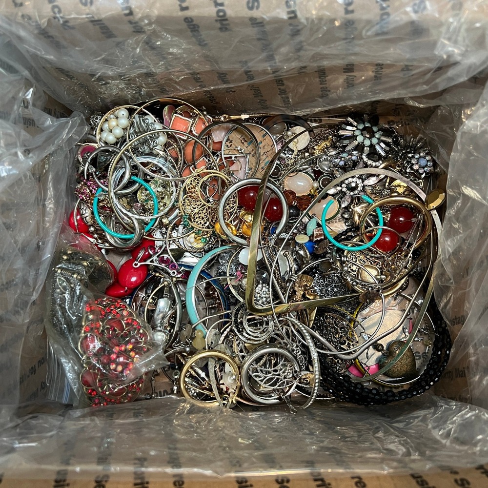 15.5 Lb Craft Jewelry Lot Broken Repair Repurpose Repair Wear Resell - Picture 2 of 7